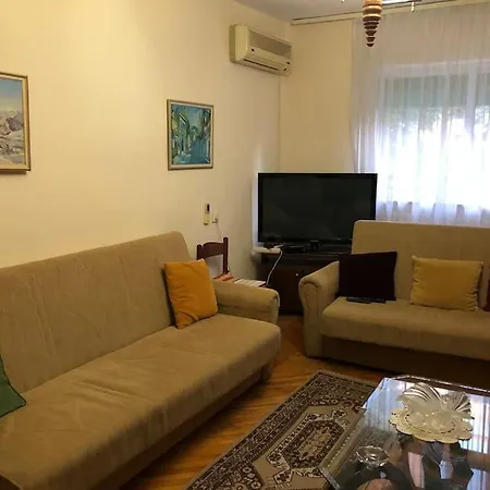 Cozy Flat In The Heart Of Tirana