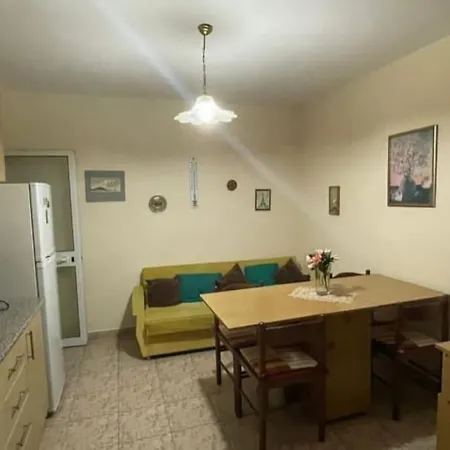 Apartment Cozy Flat In The Heart Of